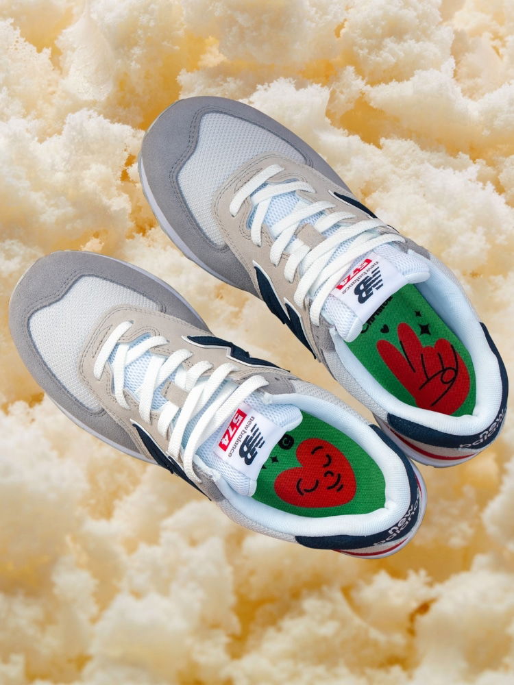 Family Pack : 2 Ανατομικοί + 2 Αρωματικοί Πάτοι Days