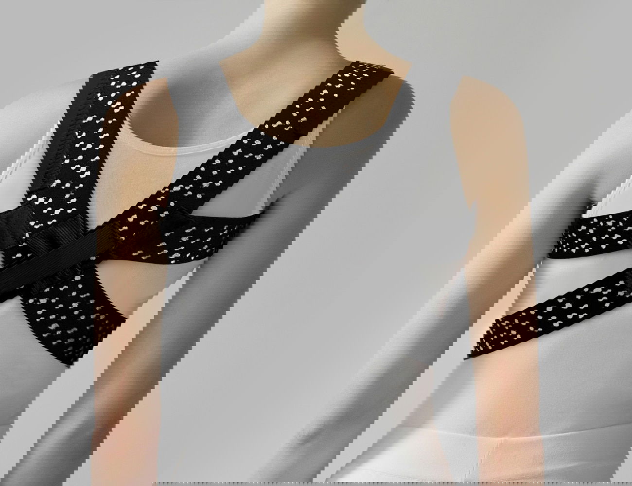 Ιμάντας πλάτης για τη διόρθωση της στάσης του σώματος, υποστηρίζει την πλάτη και τους ώμους, βοηθώντας στη διατήρηση σωστής στάσης και στην ανακούφιση από πόνους , η λύση στην κύφωση , αντιμετώπιση σκολίωσης , christou1910