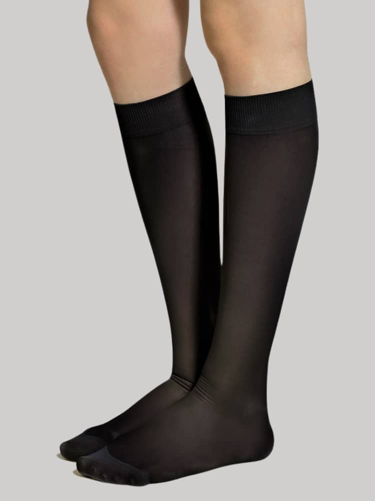 1 ιμάντας πλάτης + 2 ζευγάρια Κάλτσες Τεχνολογίας Συμπίεσης