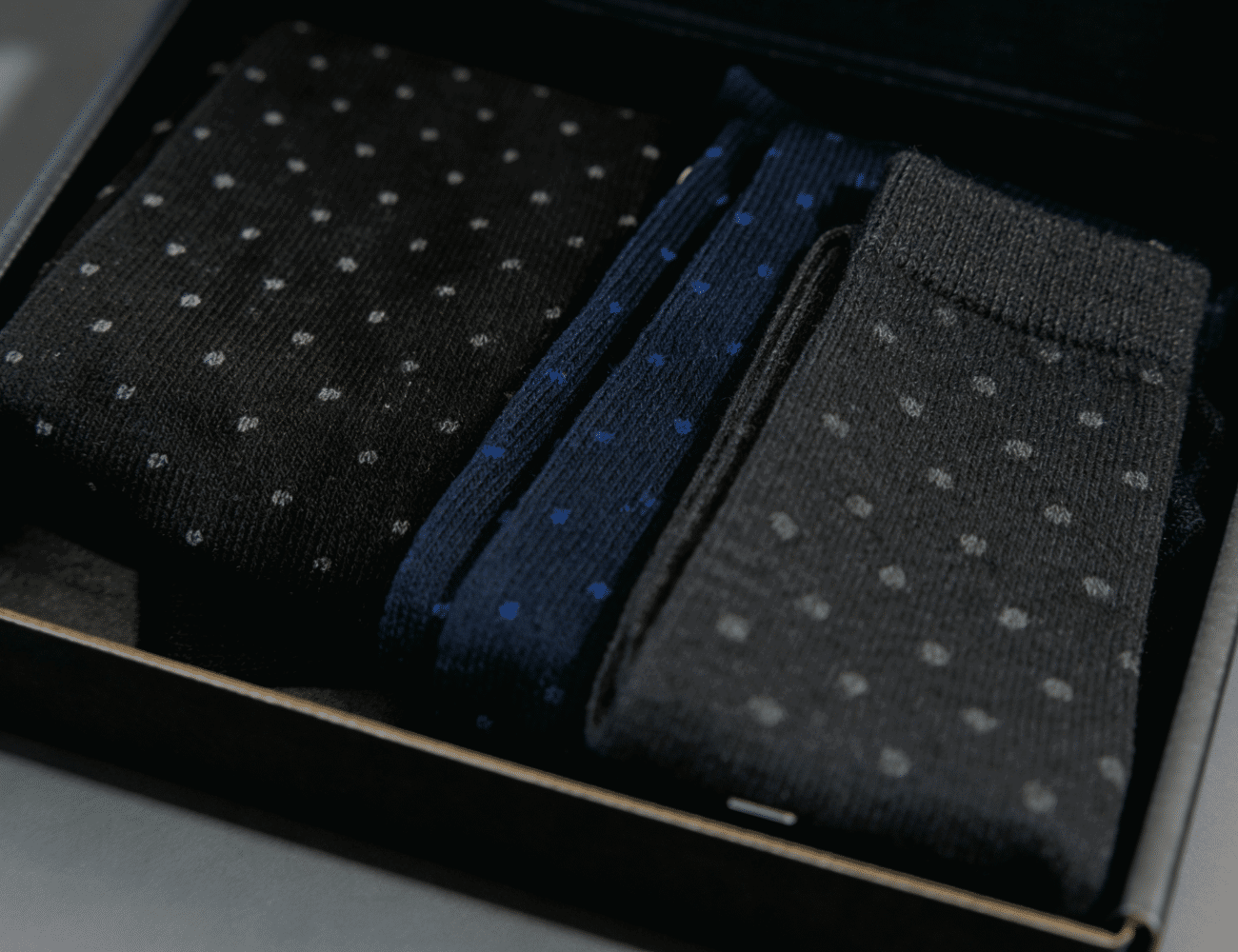 Πακέτο 3 Gentlemen Compression Dot Socks – 1 μαύρη, 1 γκρι & 1 navy blue