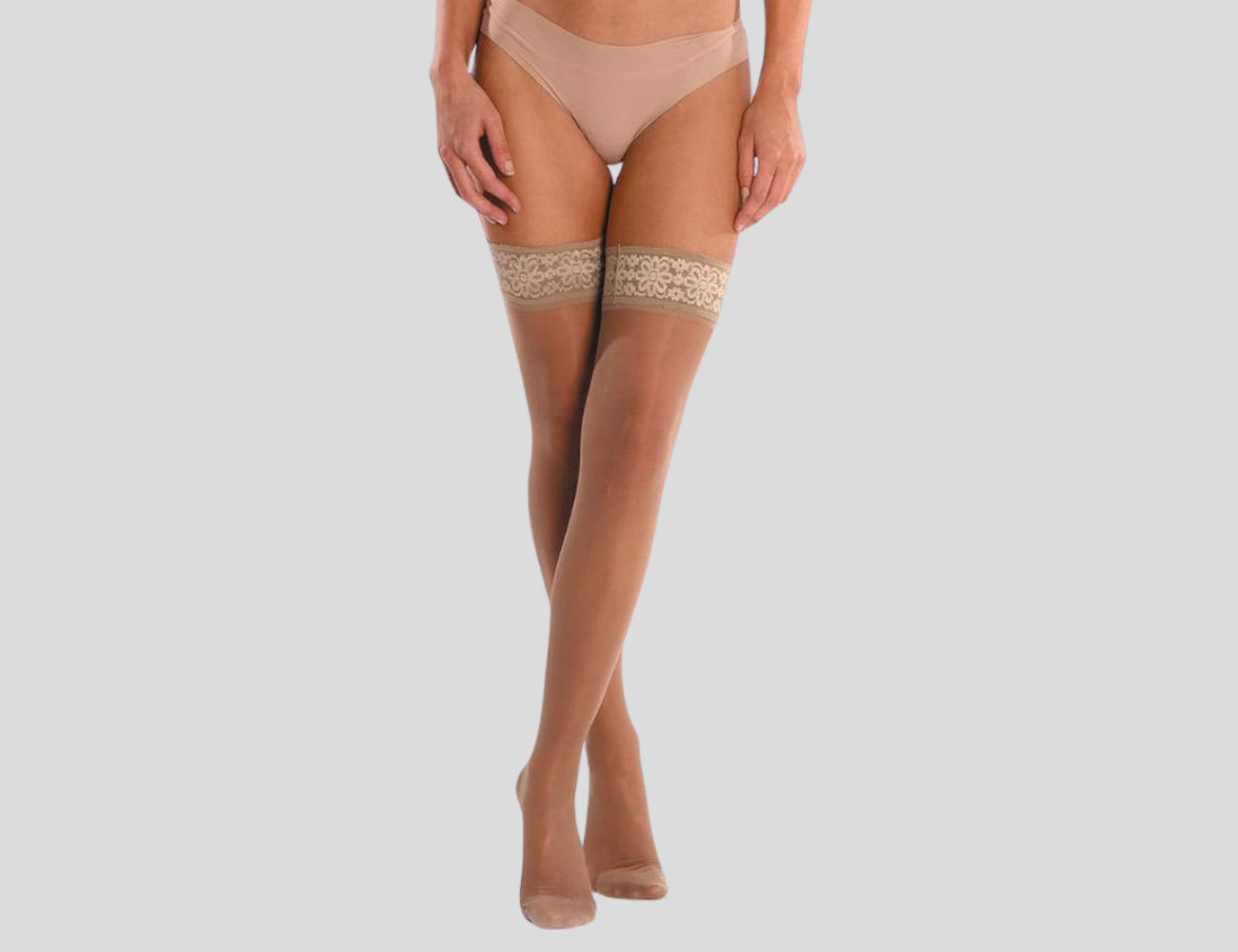 Lace Duo : 1 Καλσόν floral lace + Κάλτσες Ριζομηρίου με Τεχνολογίας Συμπίεσης 70 DEN
